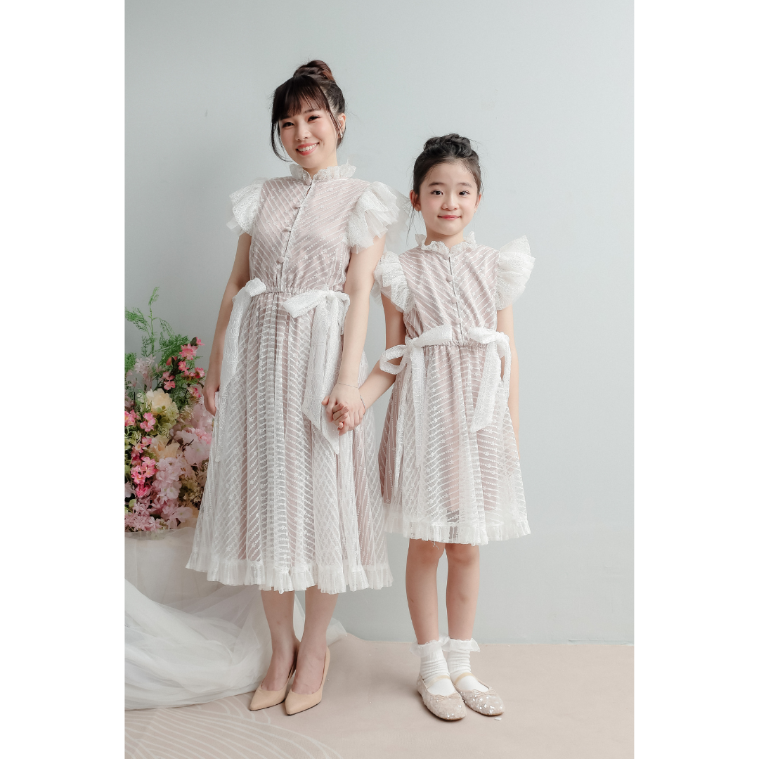 Iseul Lace Dress