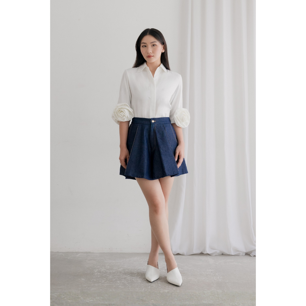 Ayaco Rose Shirt & I-Dle Denim Shorts (Top)