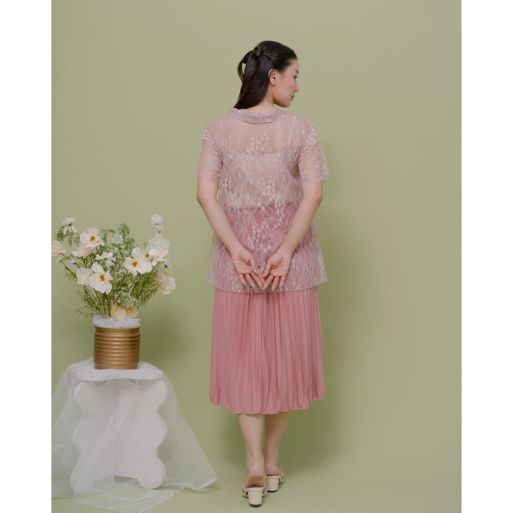 Ayaco Tiara Kebaya Lace Top (Top+Skirt)