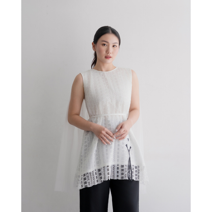 Ayaco Ava Lace Top