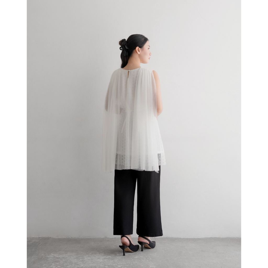 Ayaco Ava Lace Top
