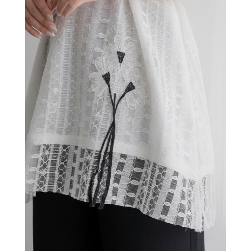 Ayaco Ava Lace Top