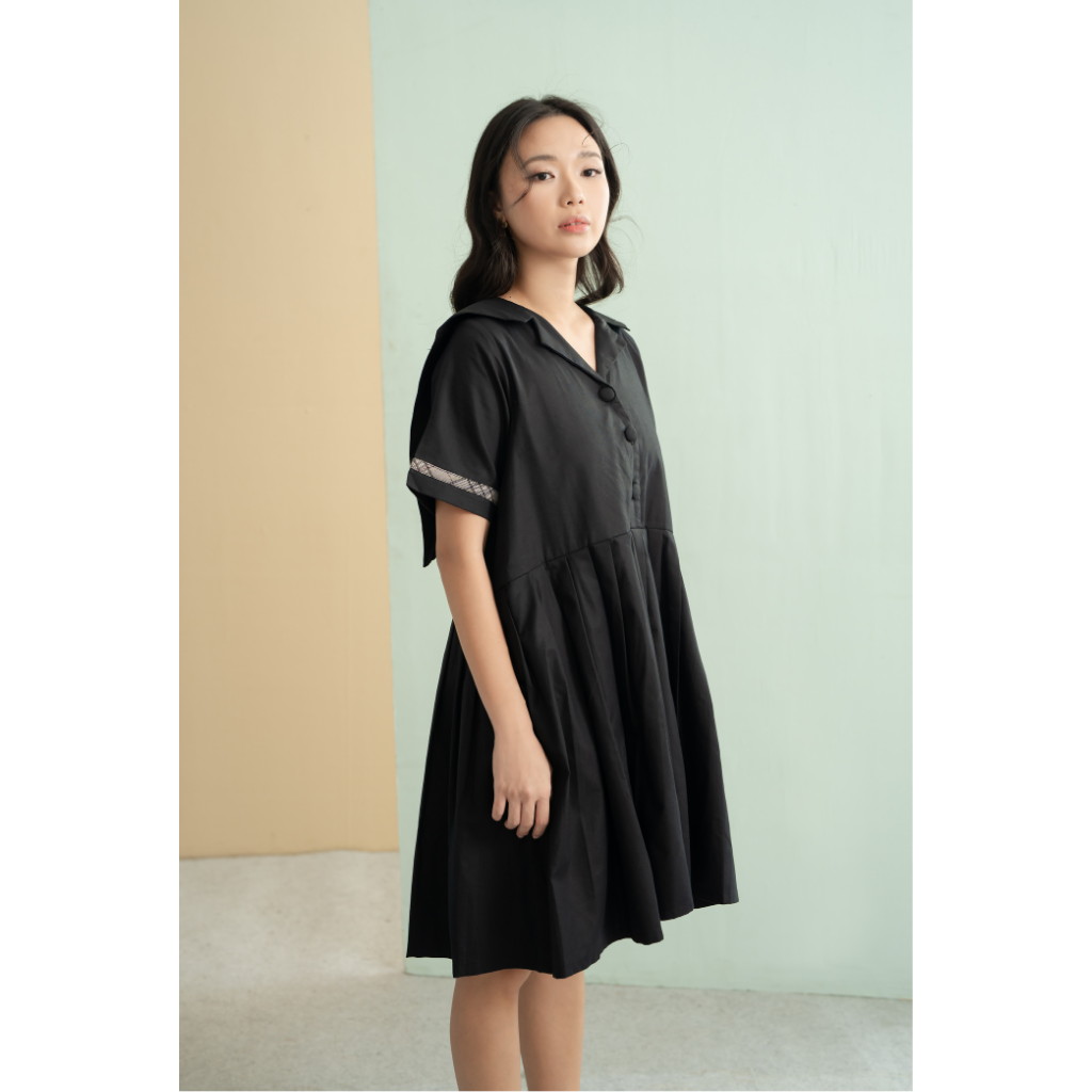 Ayaco Mi Reu Dress