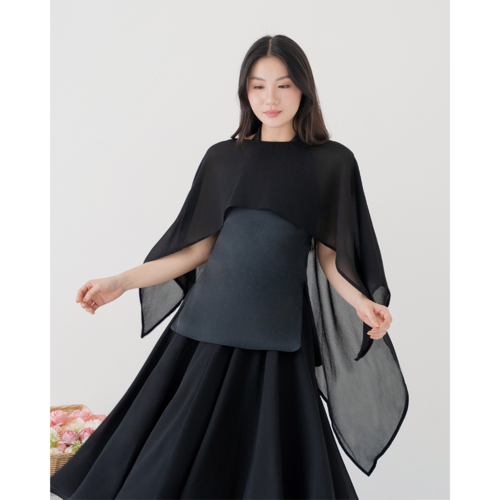 Ayaco Dami Cape Set