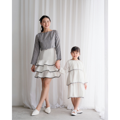 Ayaco Karlie Set Dress