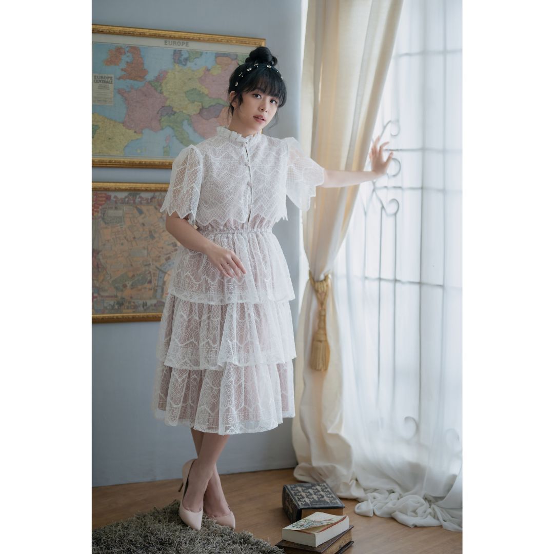 Jisoo Lace Dress