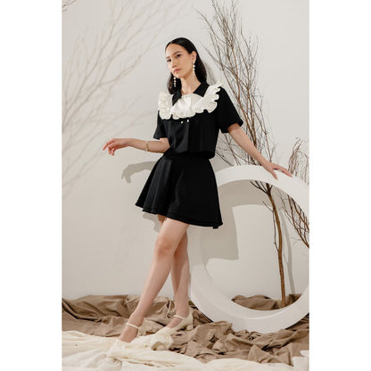 Hae Rin Ruffle Set