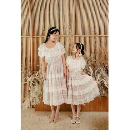 Bundle Yoona Lace Dress + Mini Yoona Lace Dress