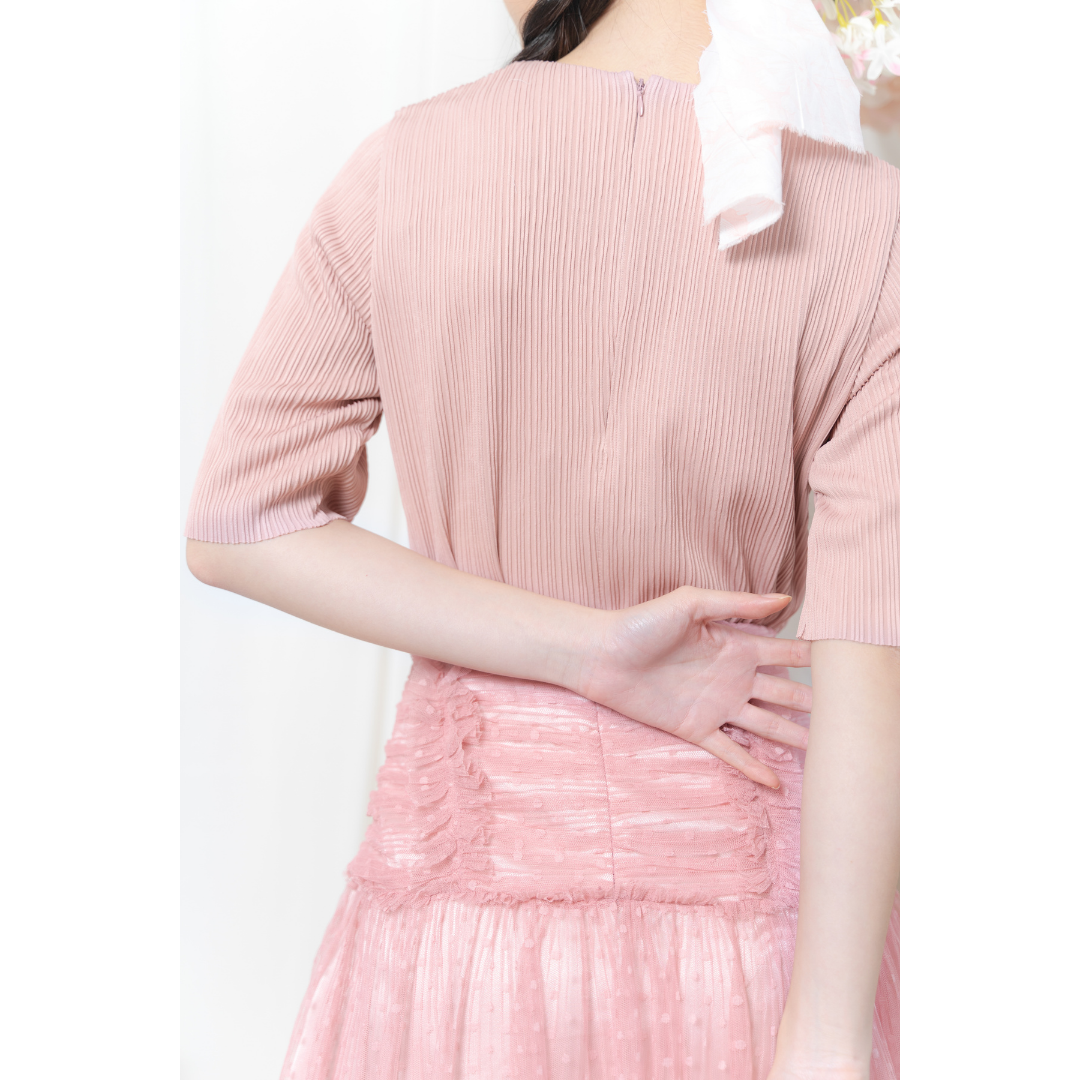 Bundle Seoyi Pleats Top + Seoyi Tulle Skirt